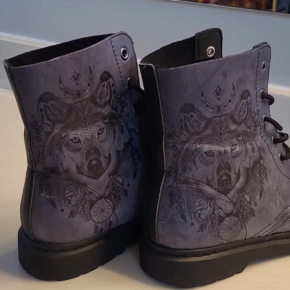 Yes We Vibe Bohemian Wolf Lace-up Combat Boots US Men's 10 / Women's 11.5 Gray - Picture 16 of 16